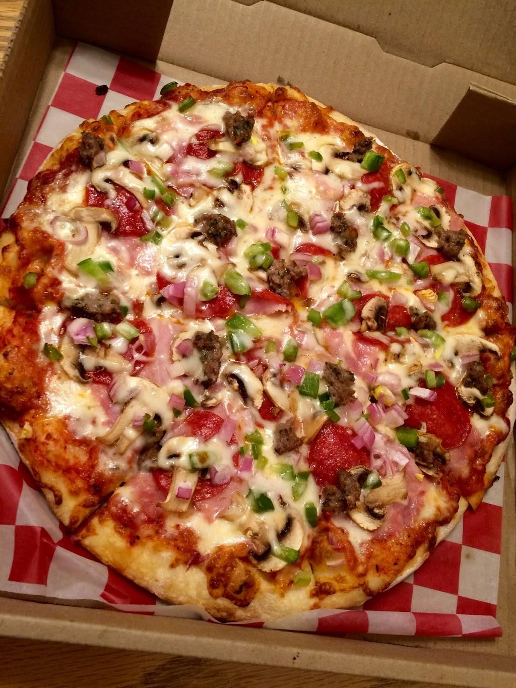 Mannies Pizza | restaurant | 530 76th St SW #500, Byron Center, MI 49315, USA | 6167346423 OR +1 616-734-6423