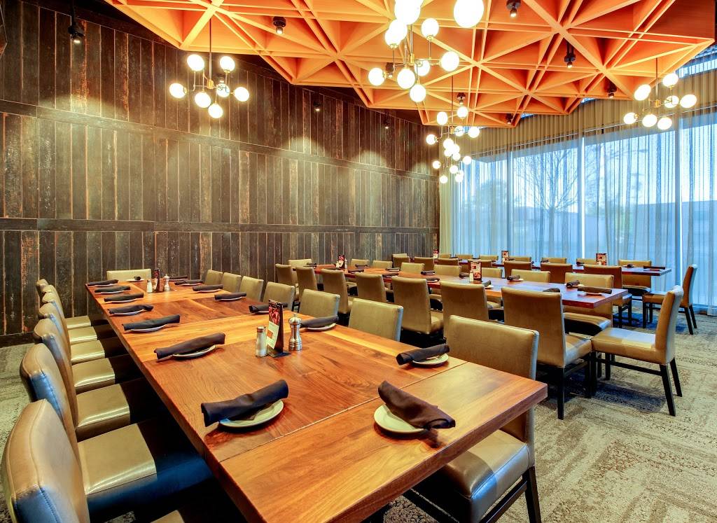 Del Friscos Grille | restaurant | 1201 Demonbreun St Suite 104, Nashville, TN 37203, USA | 6157425503 OR +1 615-742-5503