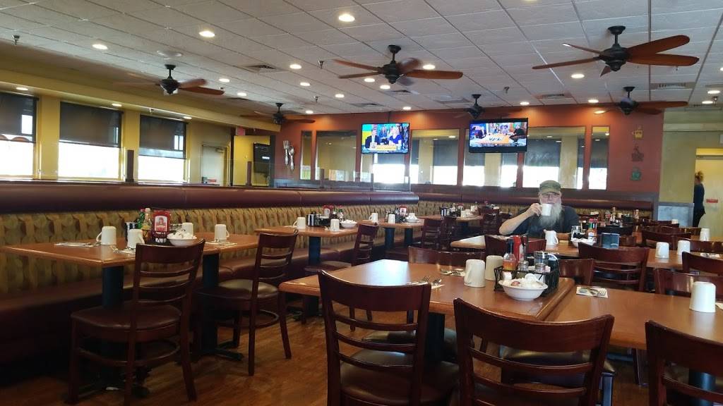 The Broken Yolk Cafe | restaurant | 2034 E Southern Ave, Mesa, AZ 85204, USA | 4808929655 OR +1 480-892-9655