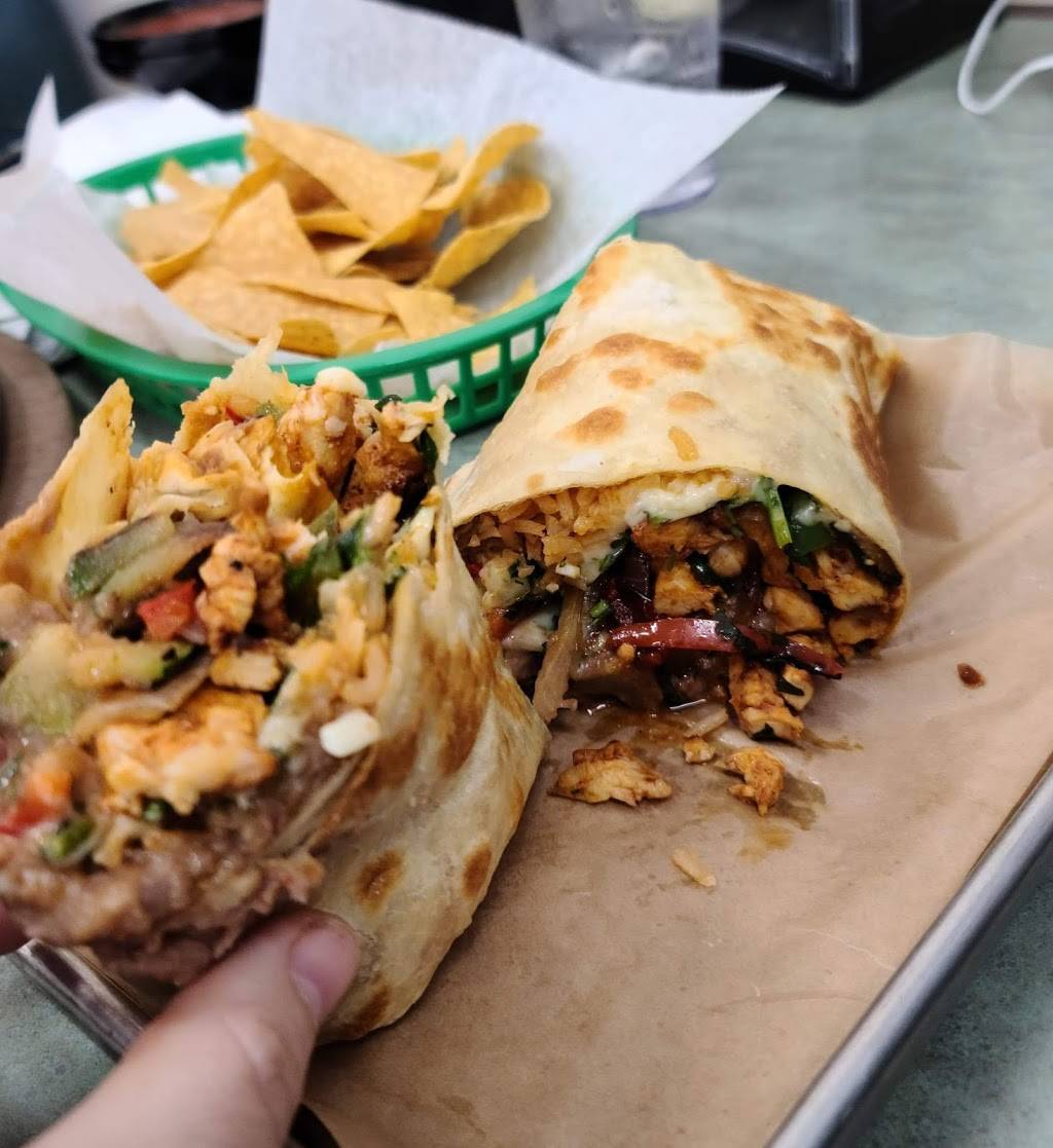 EL Toro Taqueria | restaurant | 725 Gateway Center Blvd, Grovetown, GA 30813, USA | 7064329779 OR +1 706-432-9779