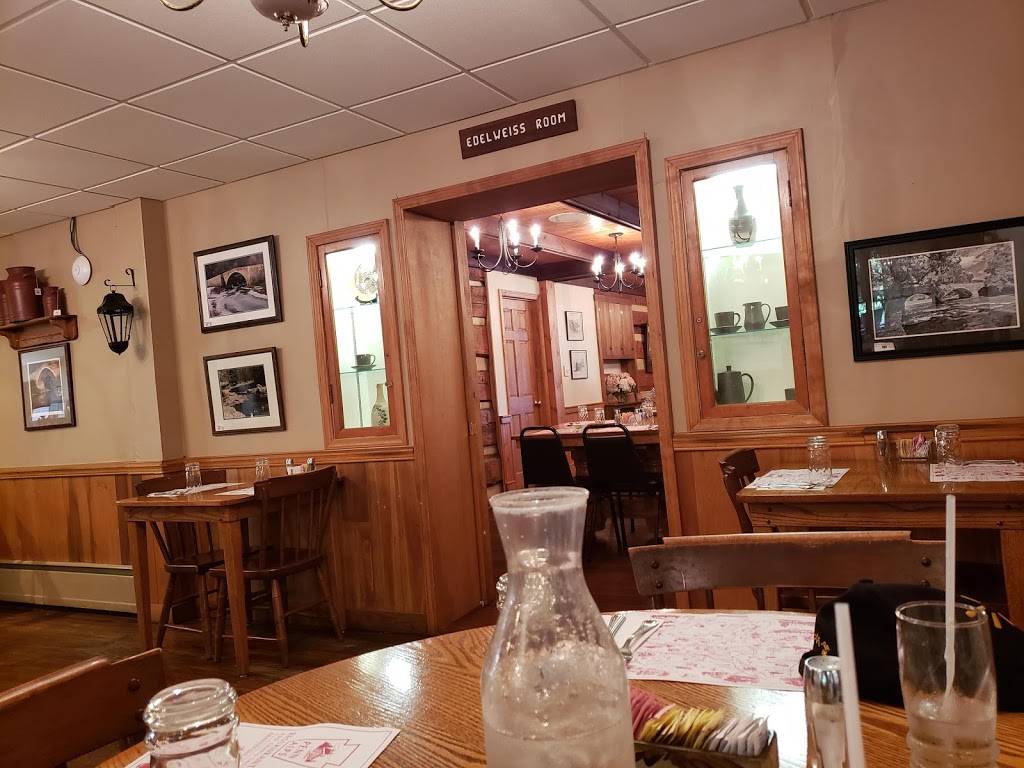 Penn Alps Restaurant & Craft Shop | restaurant | 125 Casselman Rd, Grantsville, MD 21536, USA | 3018955985 OR +1 301-895-5985