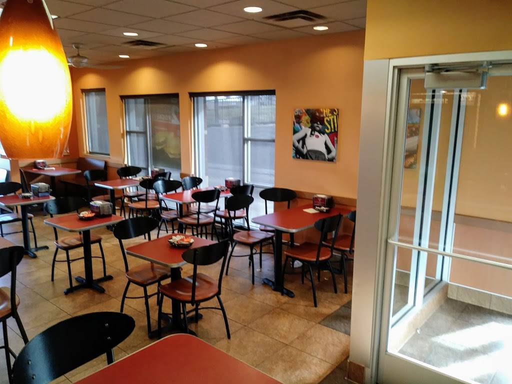 Jack in the Box | restaurant | 15399 E Mississippi Ave, Aurora, CO 80017, USA | 3037450247 OR +1 303-745-0247