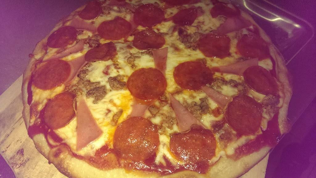 new york pizza | restaurant | Calle A 303, Roberto de la Madrid, 22435 Tijuana, B.C., Mexico | 016644486915 OR +52 664 448 6915