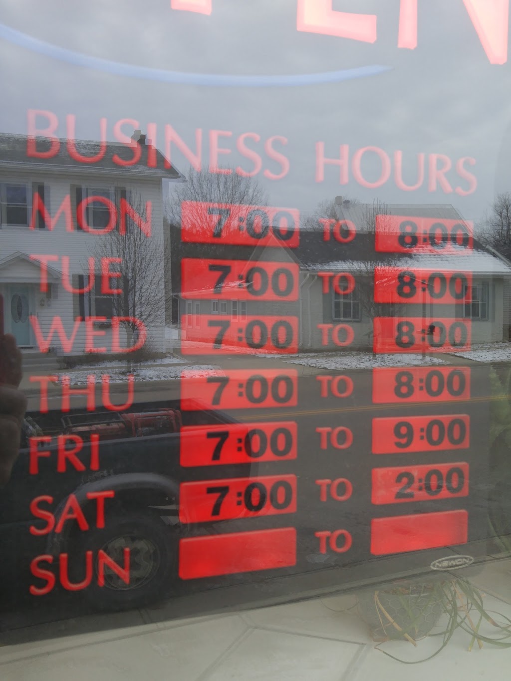 Hollys Cafe & Carryout | restaurant | 112 N Main St, Casstown, OH 45312, USA | 9375529640 OR +1 937-552-9640