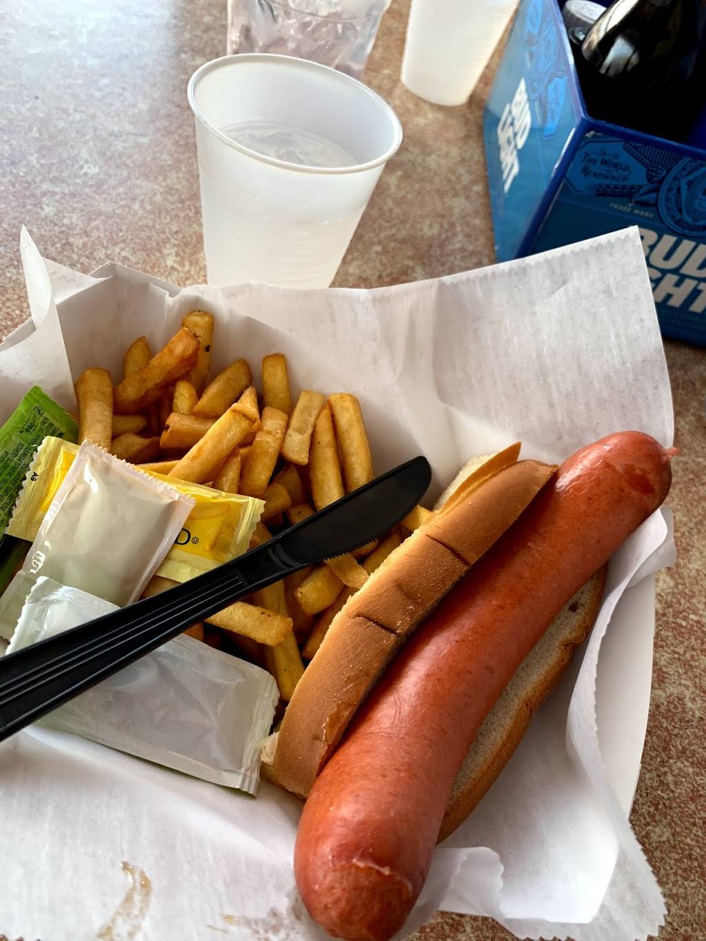 Raw Bar On Ocean Street | restaurant | 230 Ocean St, Hyannis, MA 02601, USA | 5087758800 OR +1 508-775-8800