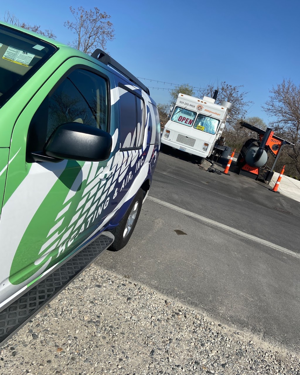 Swampys BBQ Sauce & Eatery | restaurant | 325 E Columbia Dr, Kennewick, WA 99336, USA | 5092059958 OR +1 509-205-9958