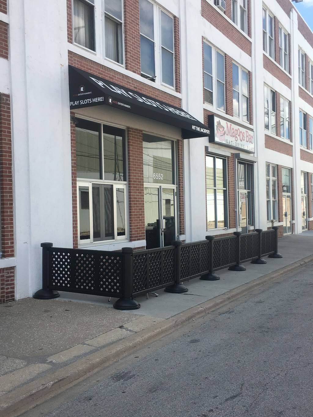 Magoos Bar | restaurant | 6550 S Menard Ave, Bedford Park, IL 60638, USA | 7087012949 OR +1 708-701-2949