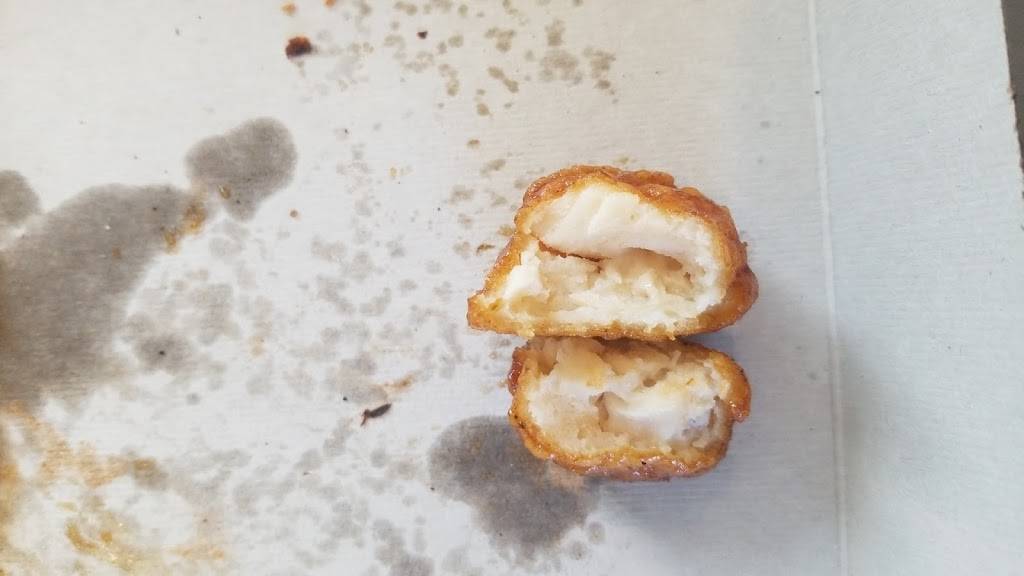 Genos Giant Slice #5 | restaurant | 1152 N Power Rd #107, Mesa, AZ 85205, USA | 4806540101 OR +1 480-654-0101