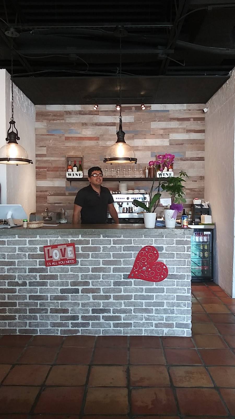 Aleidas Kitchen | restaurant | Brandon, FL 33511, USA | 8133307469 OR +1 813-330-7469