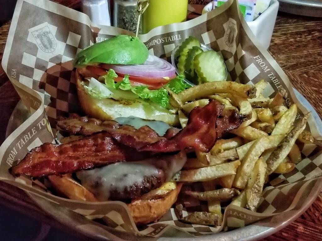 Deluxe Bar & Grill | restaurant | 625 Broadway E, Seattle, WA 98102, USA | 2063249697 OR +1 206-324-9697