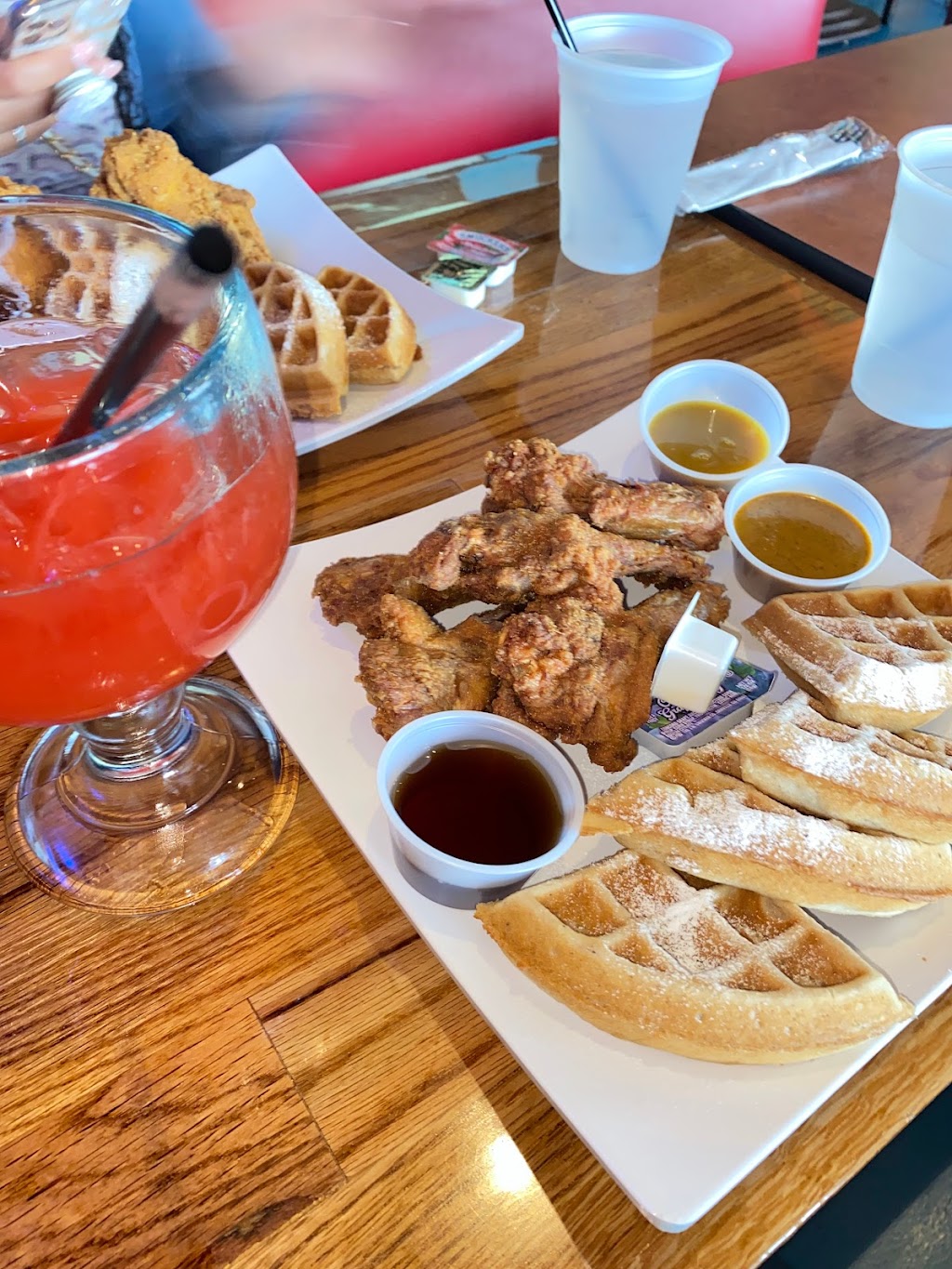 Island1515 Kitchen & Rhum Bar | restaurant | 1515 Pease St Suite A, Houston, TX 77003, USA | 7133579024 OR +1 713-357-9024