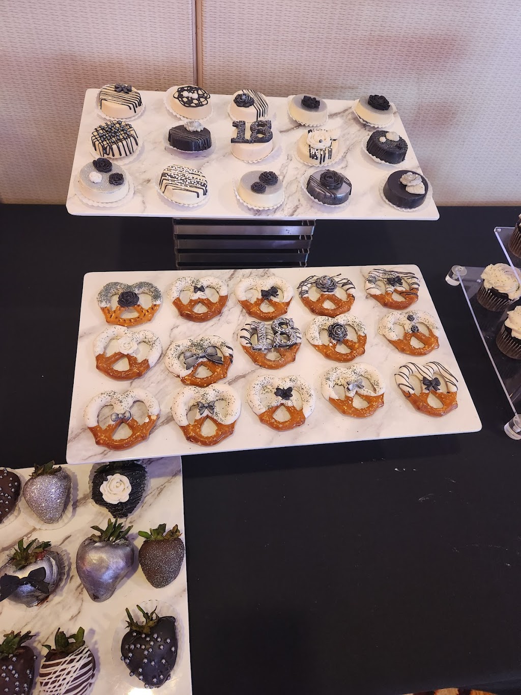 J-one servers and bartenders | restaurant | 3008 Middlebury Ct E, Aurora, IL 60504, USA | 6305367953 OR +1 630-536-7953