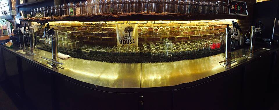 The Oregon Public House | restaurant | 700 NE Dekum St, Portland, OR 97211, USA | 5038280884 OR +1 503-828-0884