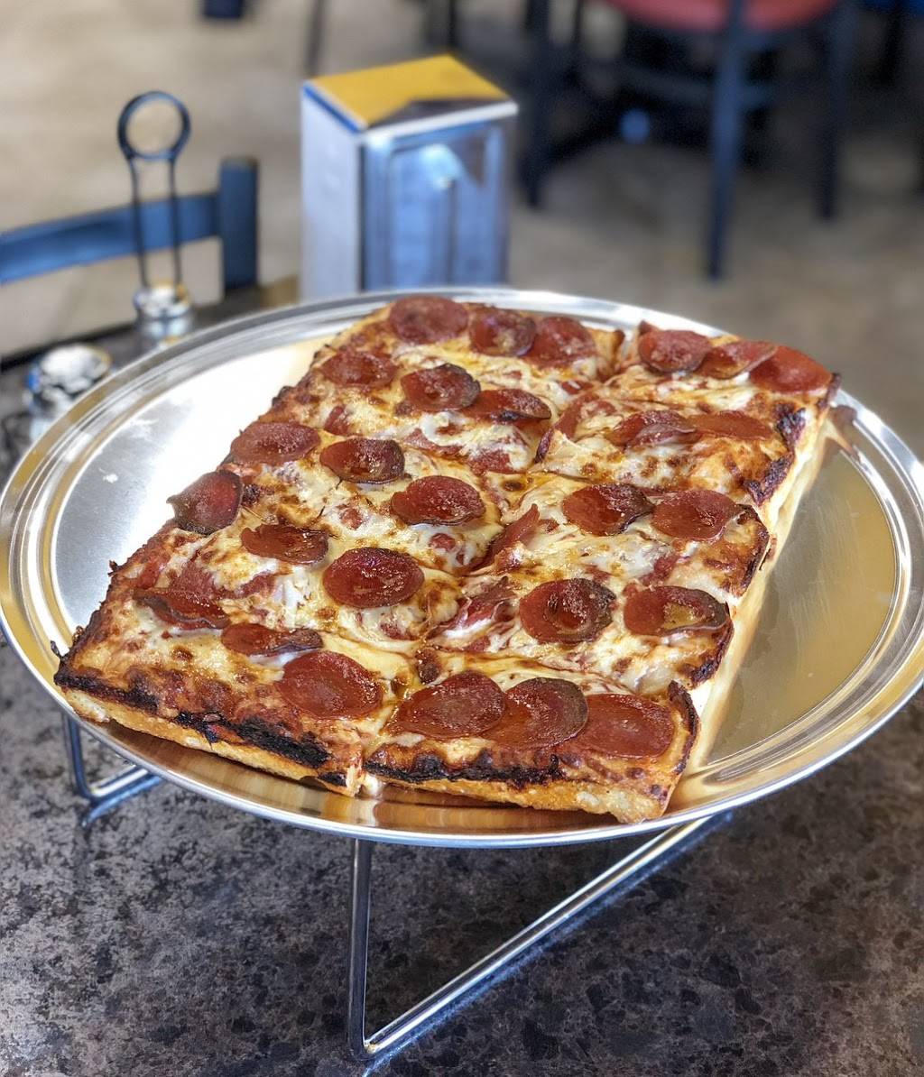 Uncle Andy’s Pizza | restaurant | 204 E 14 Mile Rd, Clawson, MI 48017, USA | 2489551900 OR +1 248-955-1900