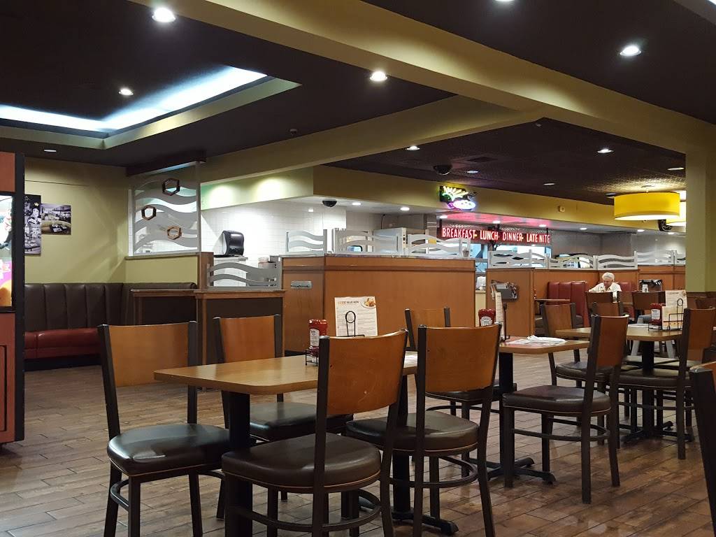 Dennys | restaurant | 2332 S Mooney Blvd, Visalia, CA 93277, USA | 5597344836 OR +1 559-734-4836