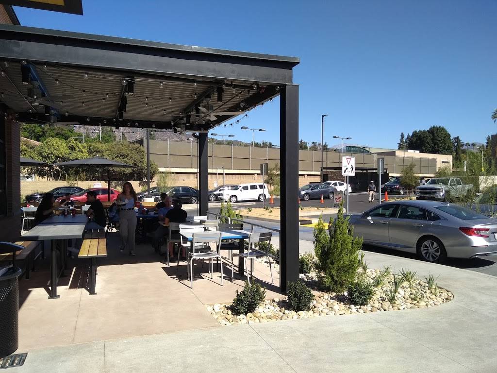 Raising Canes Chicken Fingers | restaurant | 855 E Alosta Ave, Azusa, CA 91702, USA | 6266330069 OR +1 626-633-0069