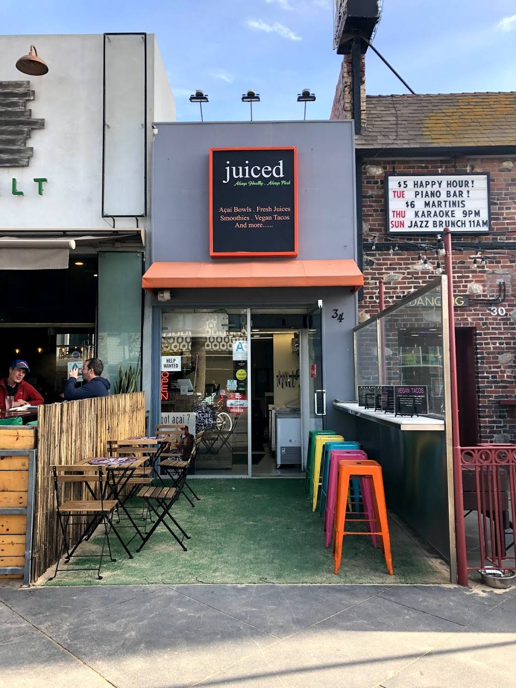 Juiced | restaurant | 34 Pier Ave, Hermosa Beach, CA 90254, USA | 4242372255 OR +1 424-237-2255