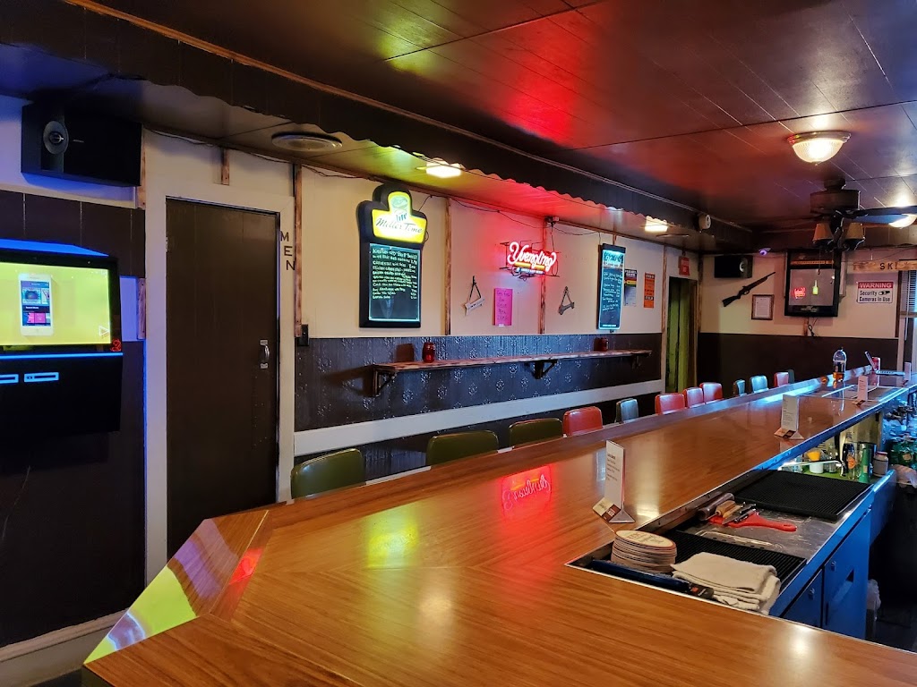 The Dead Canary on Dieners Hill | restaurant | 224 Oak St, Pottsville, PA 17901, USA | 5702344731 OR +1 570-234-4731