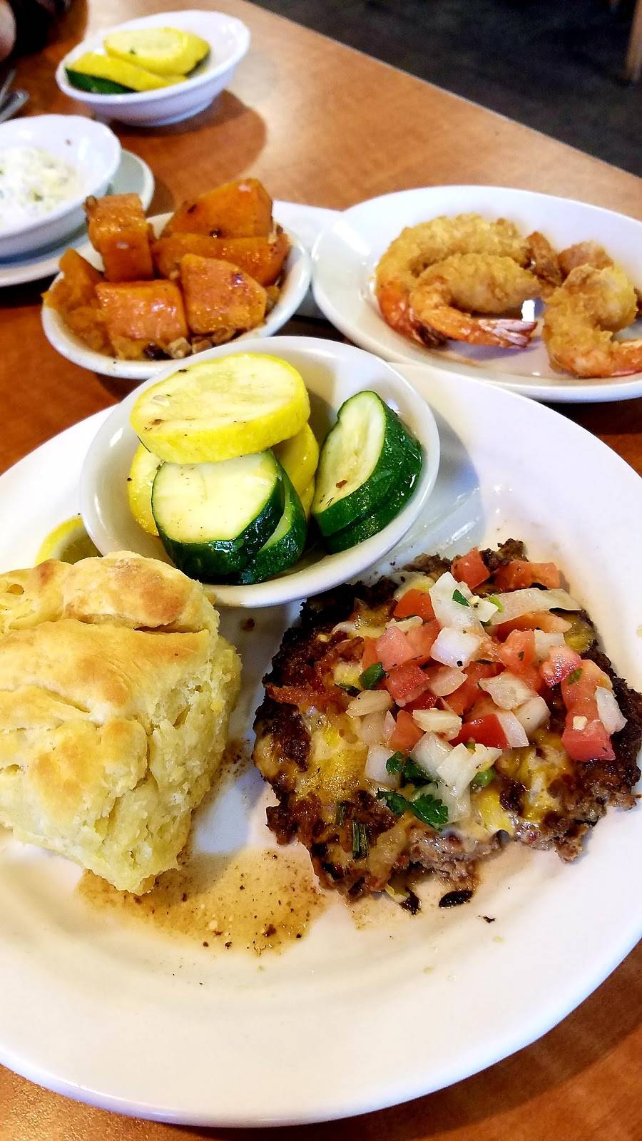 Lubys | restaurant | 13400 San Pedro Ave, San Antonio, TX 78216, USA | 2104962559 OR +1 210-496-2559