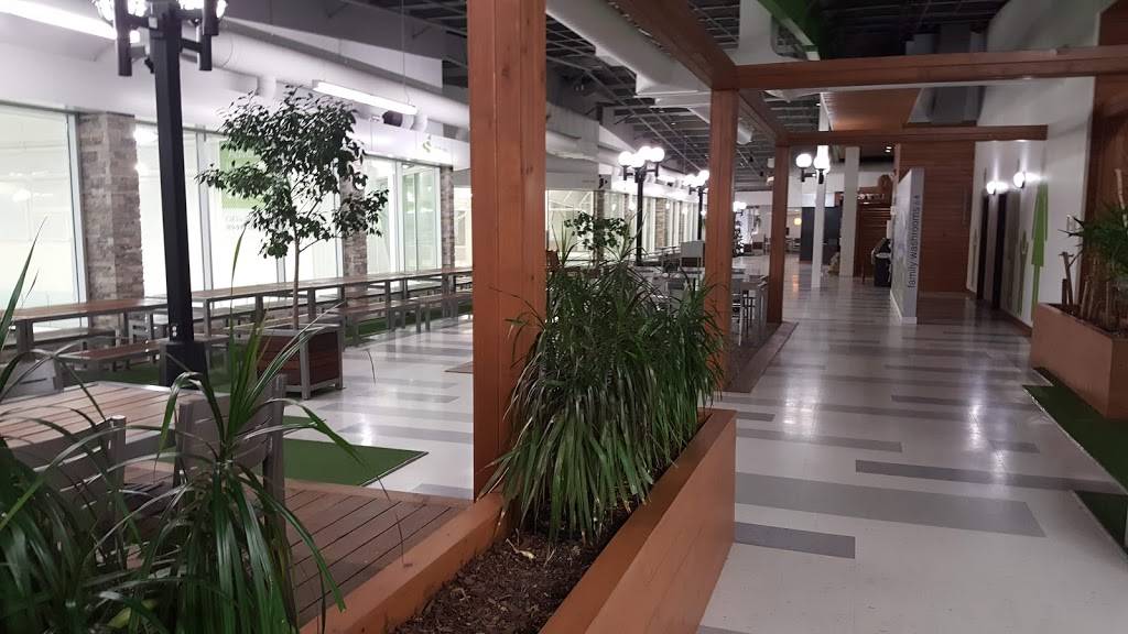 Central Park Athletics | restaurant | 3400 Grand Marais Rd E, Windsor, ON N8W 1W7, Canada | 5199448000 OR +1 519-944-8000