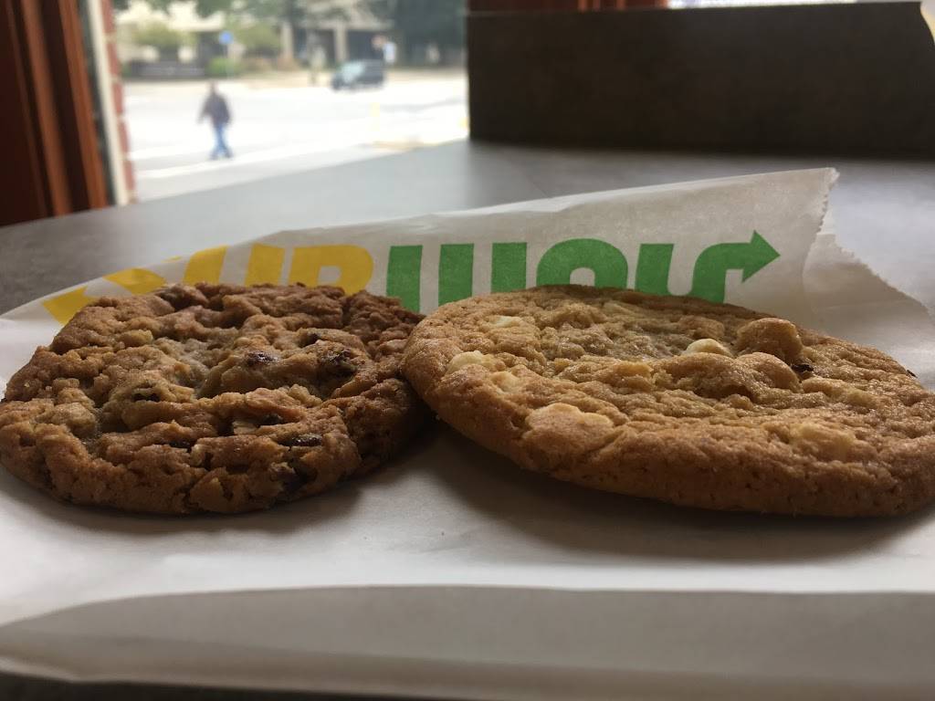 Subway | restaurant | 900 N 3rd St, Harrisburg, PA 17102, USA | 7179017827 OR +1 717-901-7827