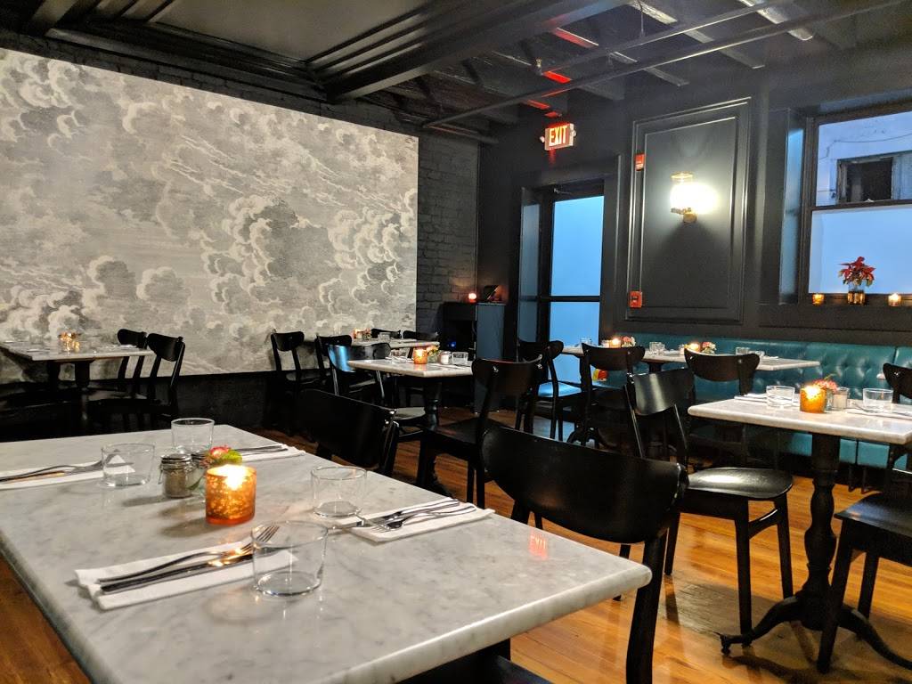 The Fitzroy | restaurant | 9 Drayton St, Savannah, GA 31401, USA | 9122105980 OR +1 912-210-5980