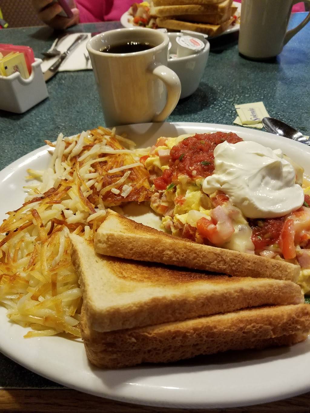 Peppermill Restaurant and Lounge | night club | 17455 SW Farmington Rd, Beaverton, OR 97007, USA | 5036425193 OR +1 503-642-5193