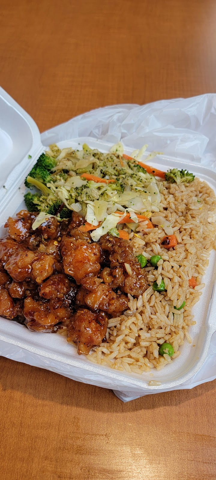 Osaka Grill | restaurant | 5300 San Dario Ave # 218B, Laredo, TX 78041, USA | 9567246168 OR +1 956-724-6168