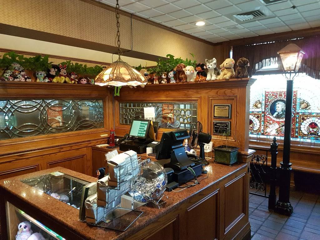 Walker Bros. Original Pancake House | bakery | 200 Marriott Dr, Lincolnshire, IL 60069, USA | 8476342220 OR +1 847-634-2220