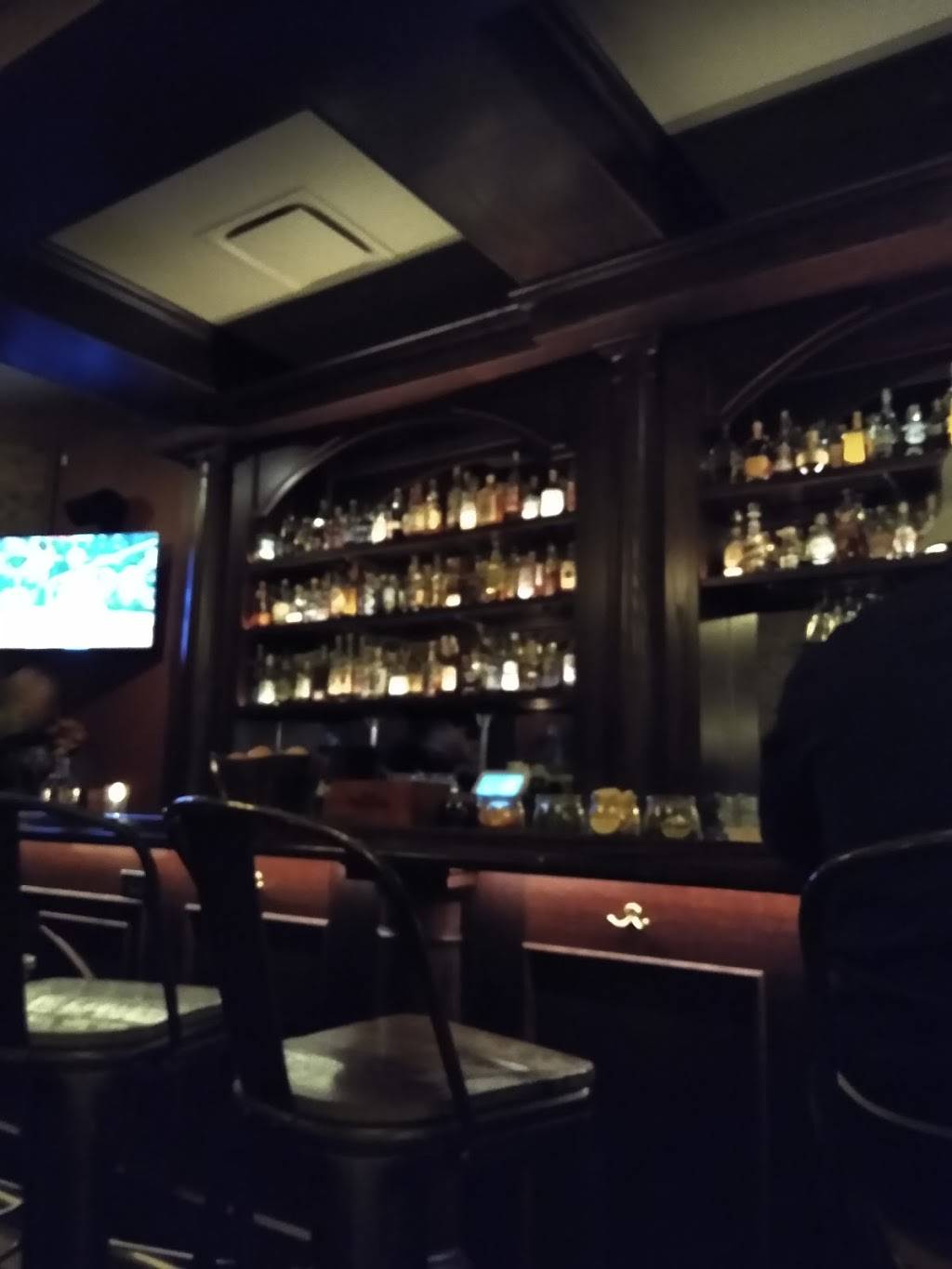 Wiseguy Lounge - Mass Ave | night club | 545 Massachusetts Ave, Indianapolis, IN 46204, USA | 3176023401 OR +1 317-602-3401