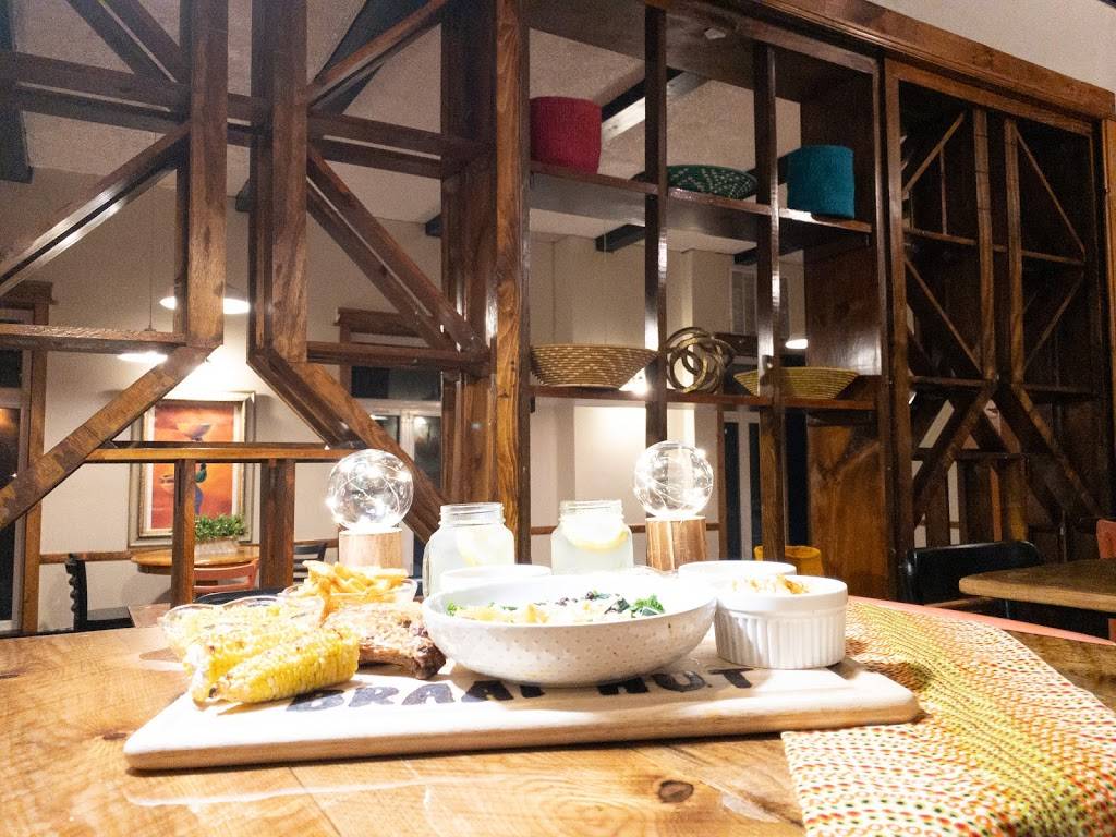 Braai Hut | restaurant | 216 E Broad St, Bethlehem, PA 18018, USA | 6108492263 OR +1 610-849-2263