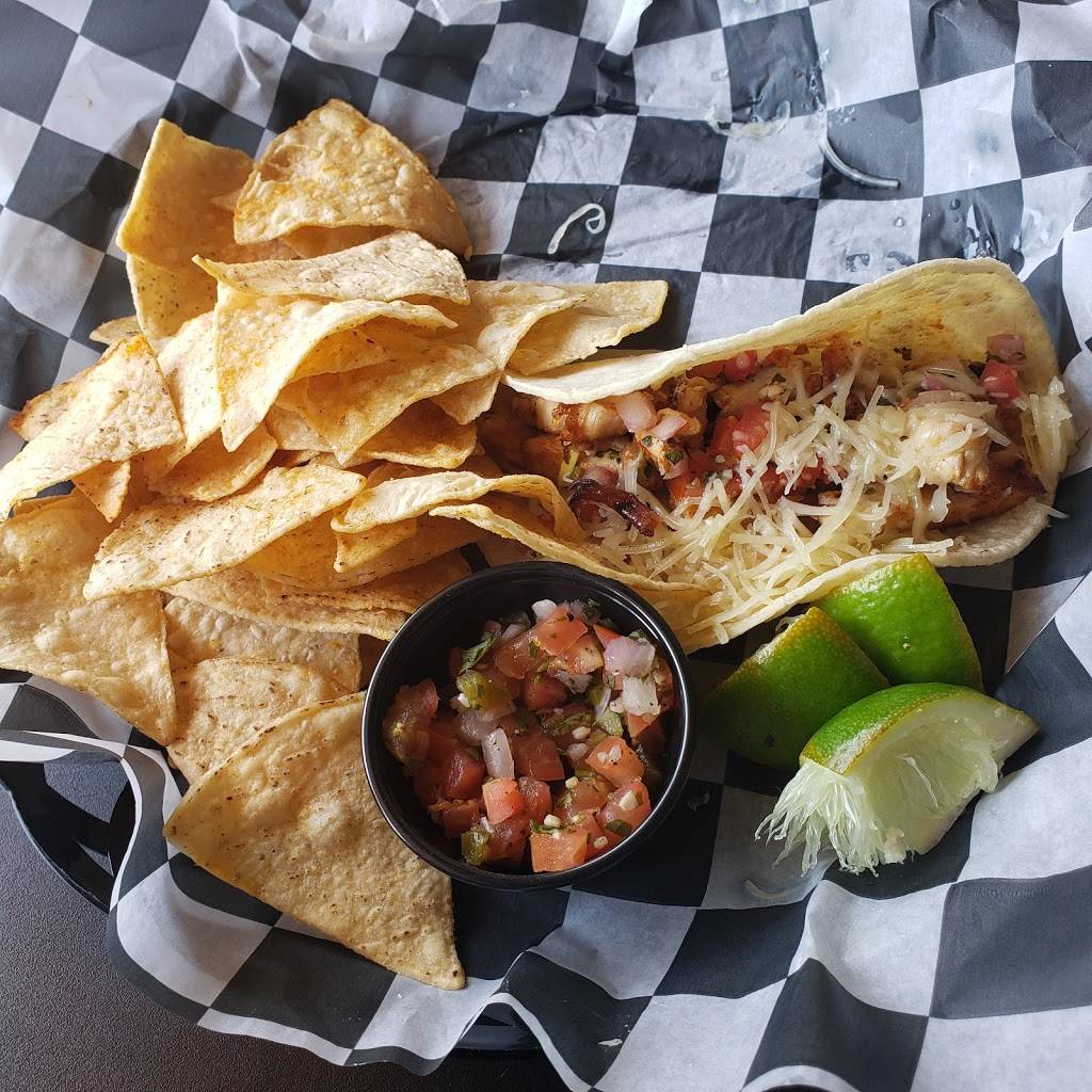 Landmark Taphouse and Grille | restaurant | 21 N Main St, Three Rivers, MI 49093, USA | 2698583066 OR +1 269-858-3066