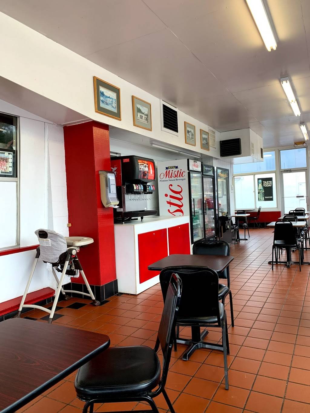 Joes Drive In | restaurant | 308 Indiana St, Punxsutawney, PA 15767, USA | 8149385760 OR +1 814-938-5760