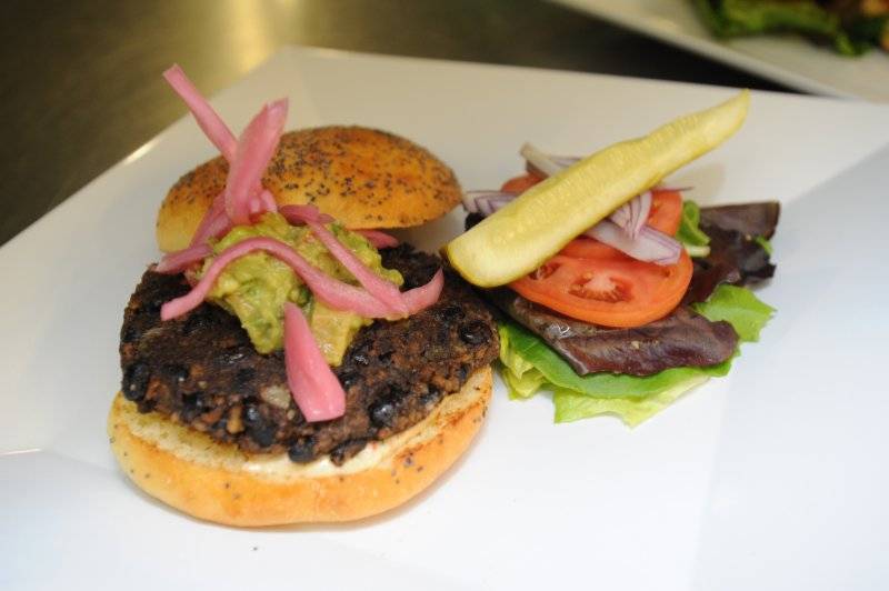 The Green Owl | restaurant | 841 Wisconsin Dells Pkwy S, Baraboo, WI 53913, USA | 6082530383 OR +1 608-253-0383