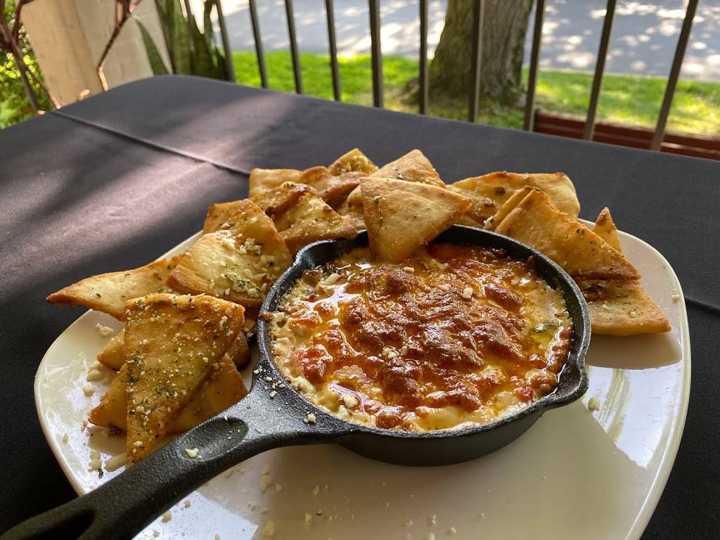 Lalas in the Lakes | restaurant | 4315 Manchester Rd, New Franklin, OH 44319, USA | 2345714757 OR +1 234-571-4757