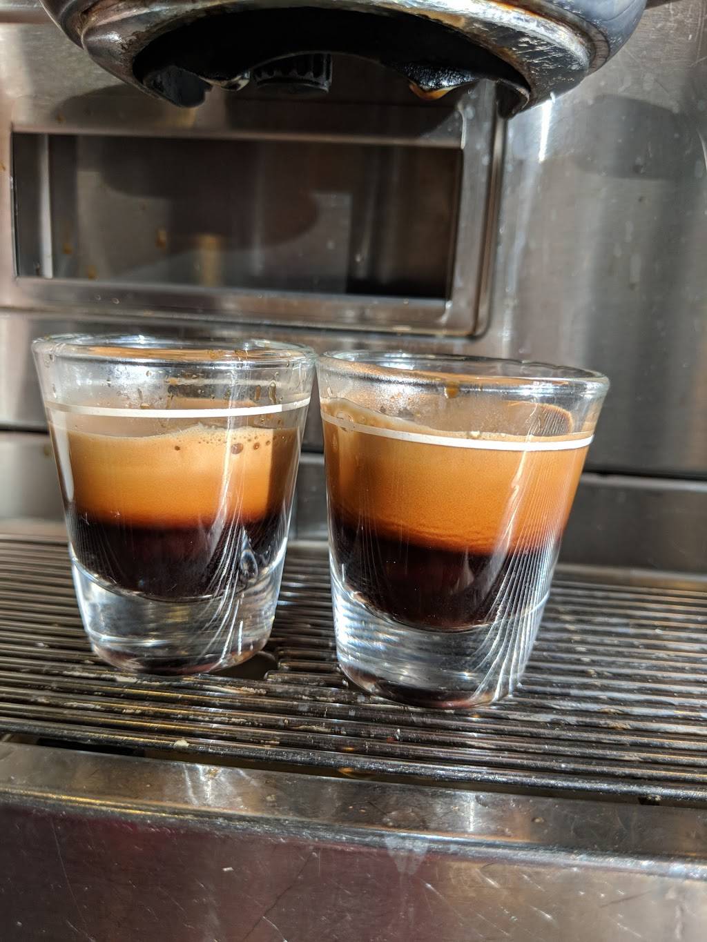 Starbucks | cafe | 151 N Mayfair Rd, Wauwatosa, WI 53226, USA | 4143029034 OR +1 414-302-9034