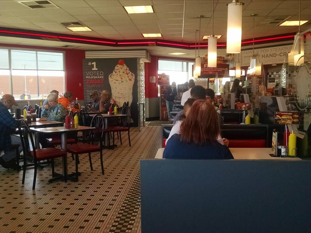 Steak n Shake | restaurant | 1640 E Tipton St, Seymour, IN 47274, USA | 8125236616 OR +1 812-523-6616