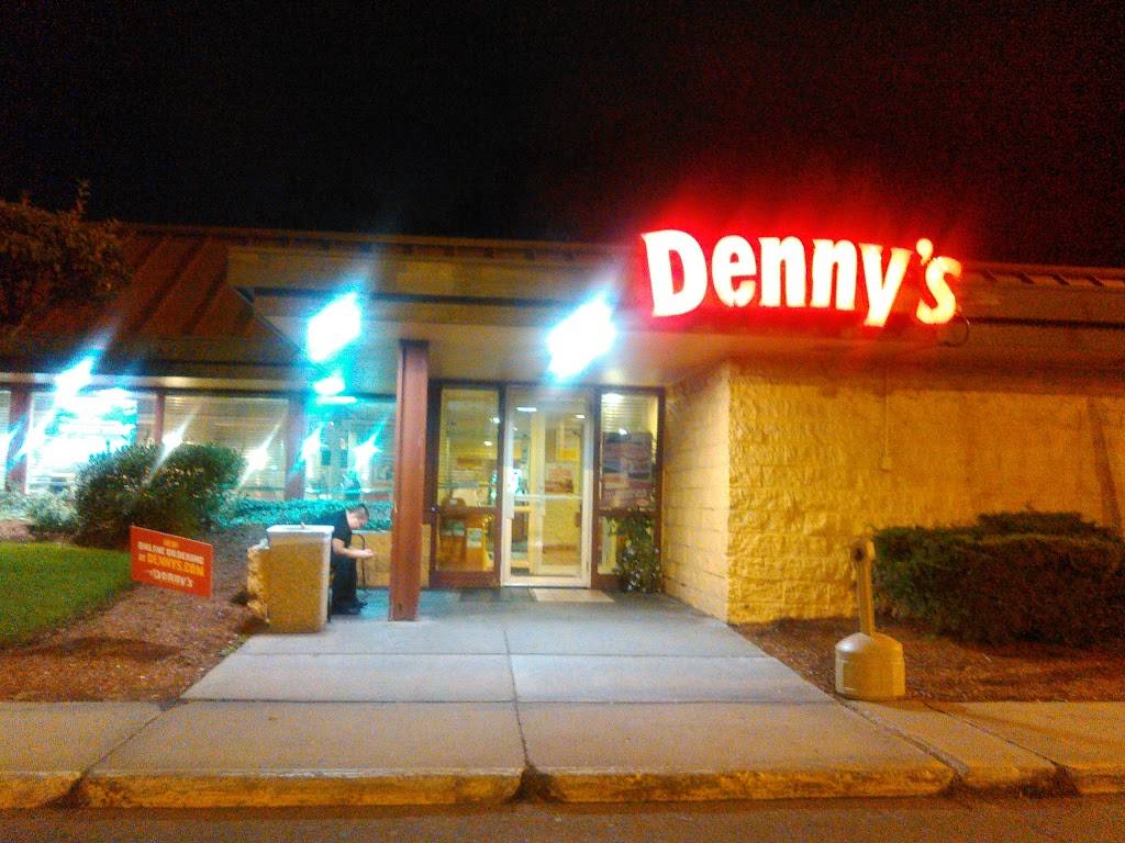 Dennys | restaurant | 34 Gusabel Ave, Nashua, NH 03063, USA | 6035780370 OR +1 603-578-0370
