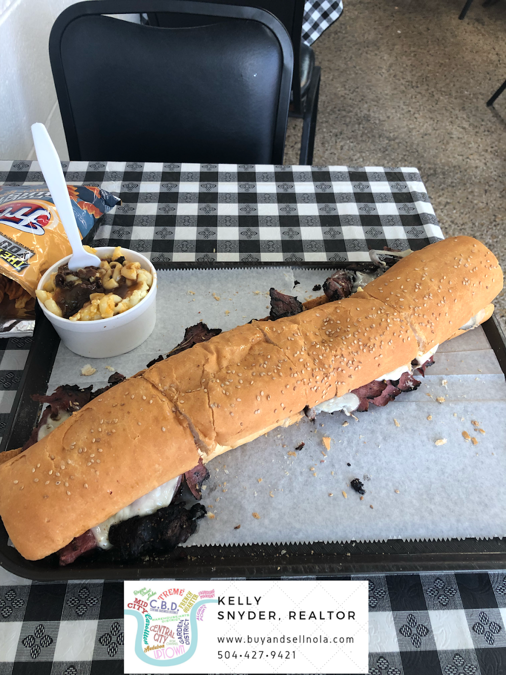 Red Wagon Poboys | restaurant | 6611 Jefferson Hwy, Harahan, LA 70123, USA | 5047373610 OR +1 504-737-3610