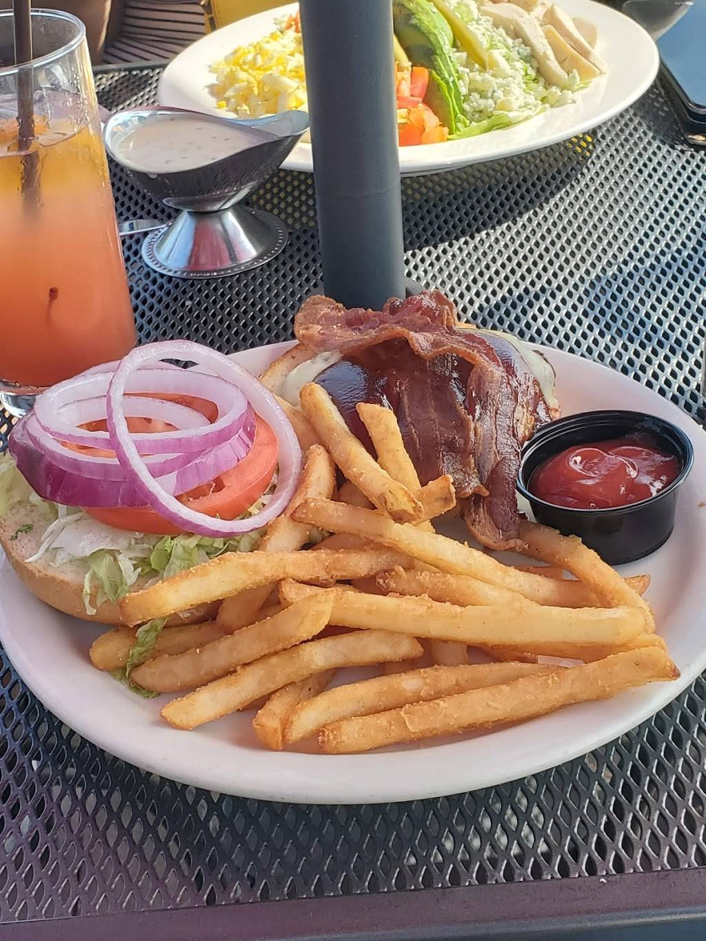 Johnnys Dock Restaurant & Marina | restaurant | 1900 E D St, Tacoma, WA 98421, USA | 2536273186 OR +1 253-627-3186