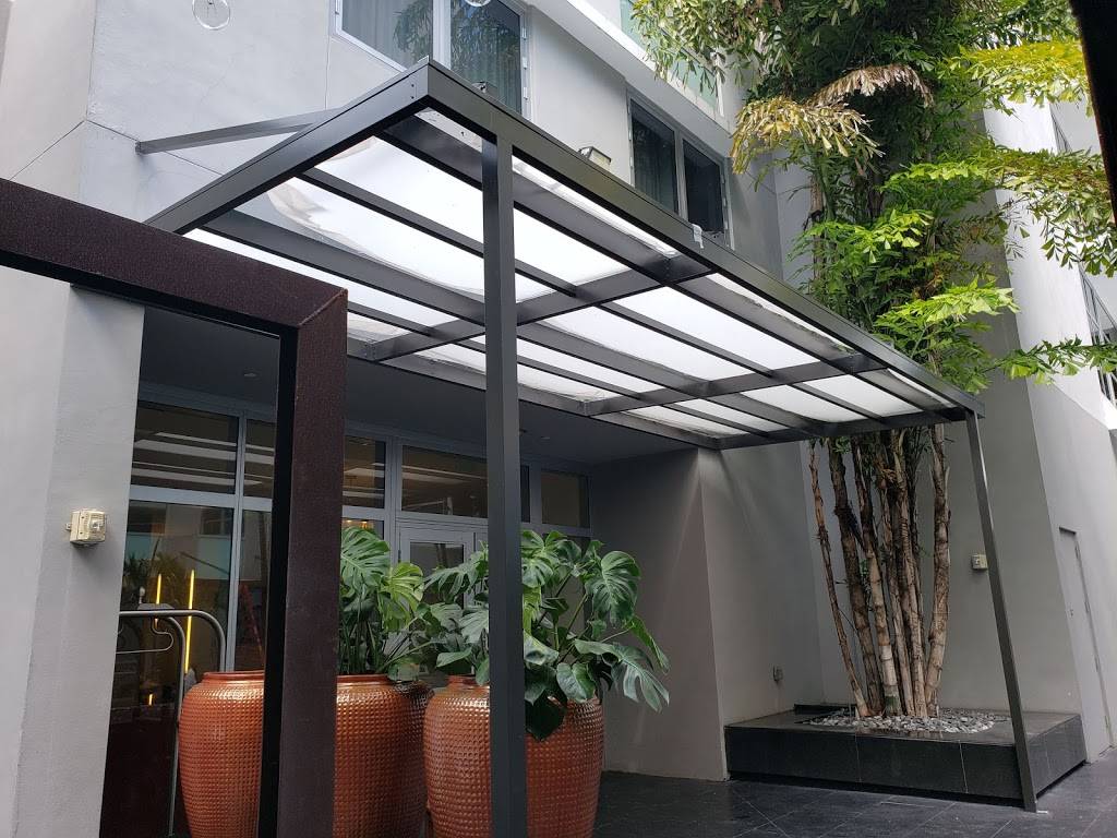 The Plymouth Grill | restaurant | 334 21st St, Miami Beach, FL 33139, USA | 3058000104 OR +1 305-800-0104