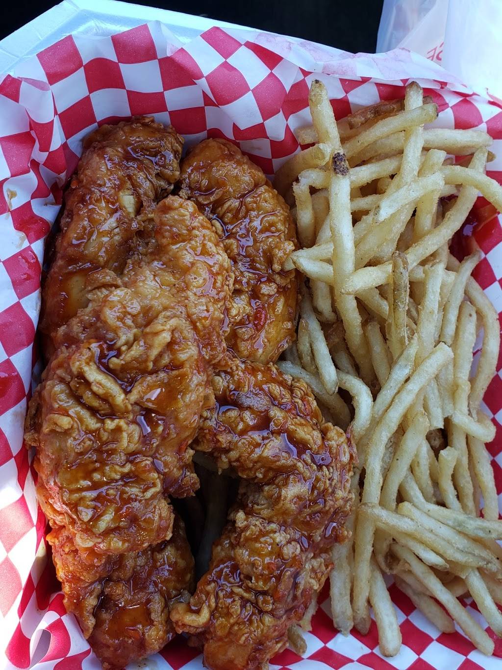 The Chicken Shack | restaurant | 9739 N Sam Houston Pkwy E #200, Humble, TX 77396, USA | 8329951455 OR +1 832-995-1455