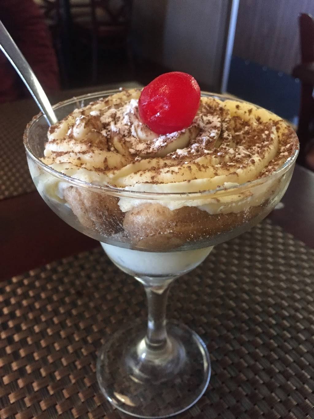 Casa Italiana (Vecchio E Nuovo) | restaurant | 8801 Three Chopt Rd Suite B, Richmond, VA 23229, USA | 8043032769 OR +1 804-303-2769