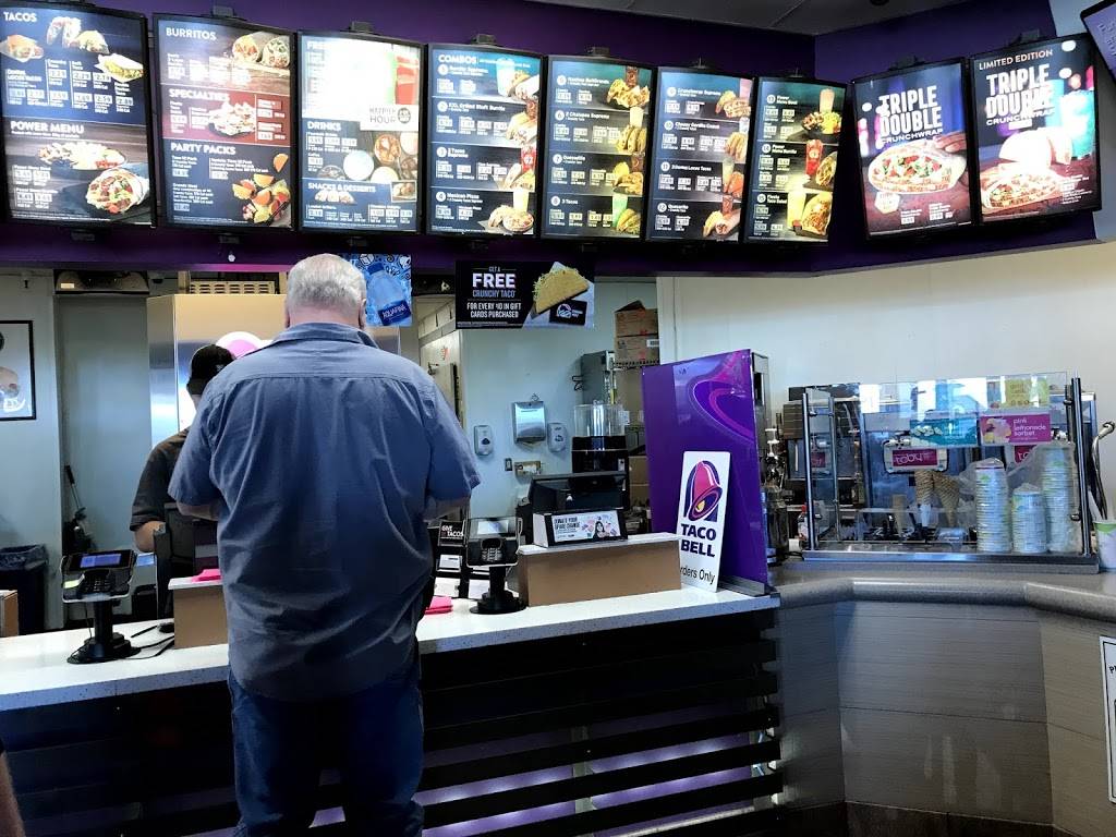 Taco Bell | restaurant | 240 Nut Tree Rd, Vacaville, CA 95687, USA | 7074484718 OR +1 707-448-4718