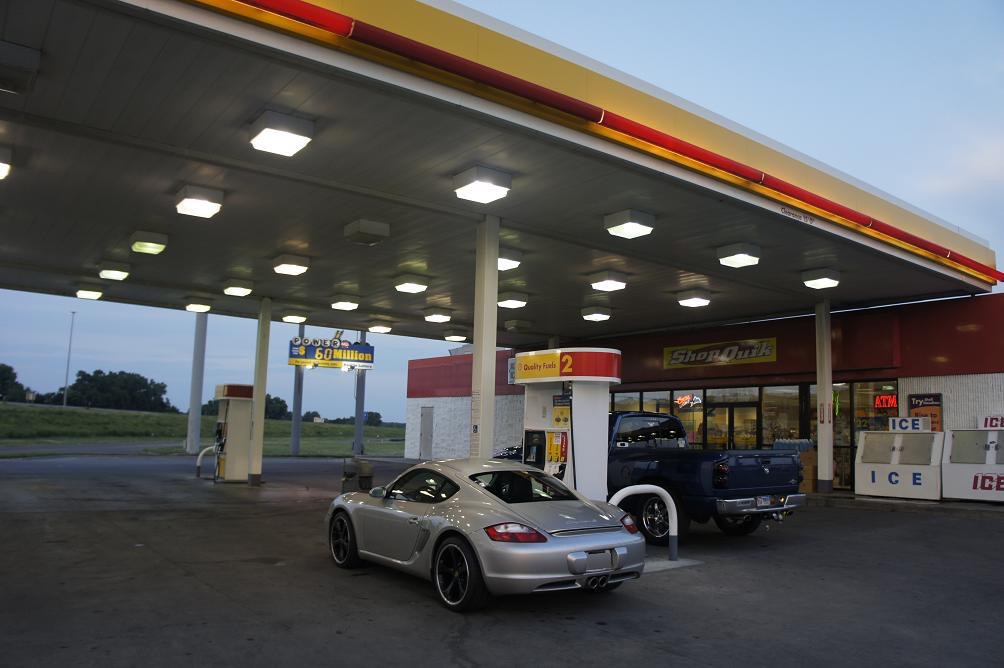 Shell | restaurant | 821 E Chestnut St, Junction City, KS 66441, USA | 7857627772 OR +1 785-762-7772