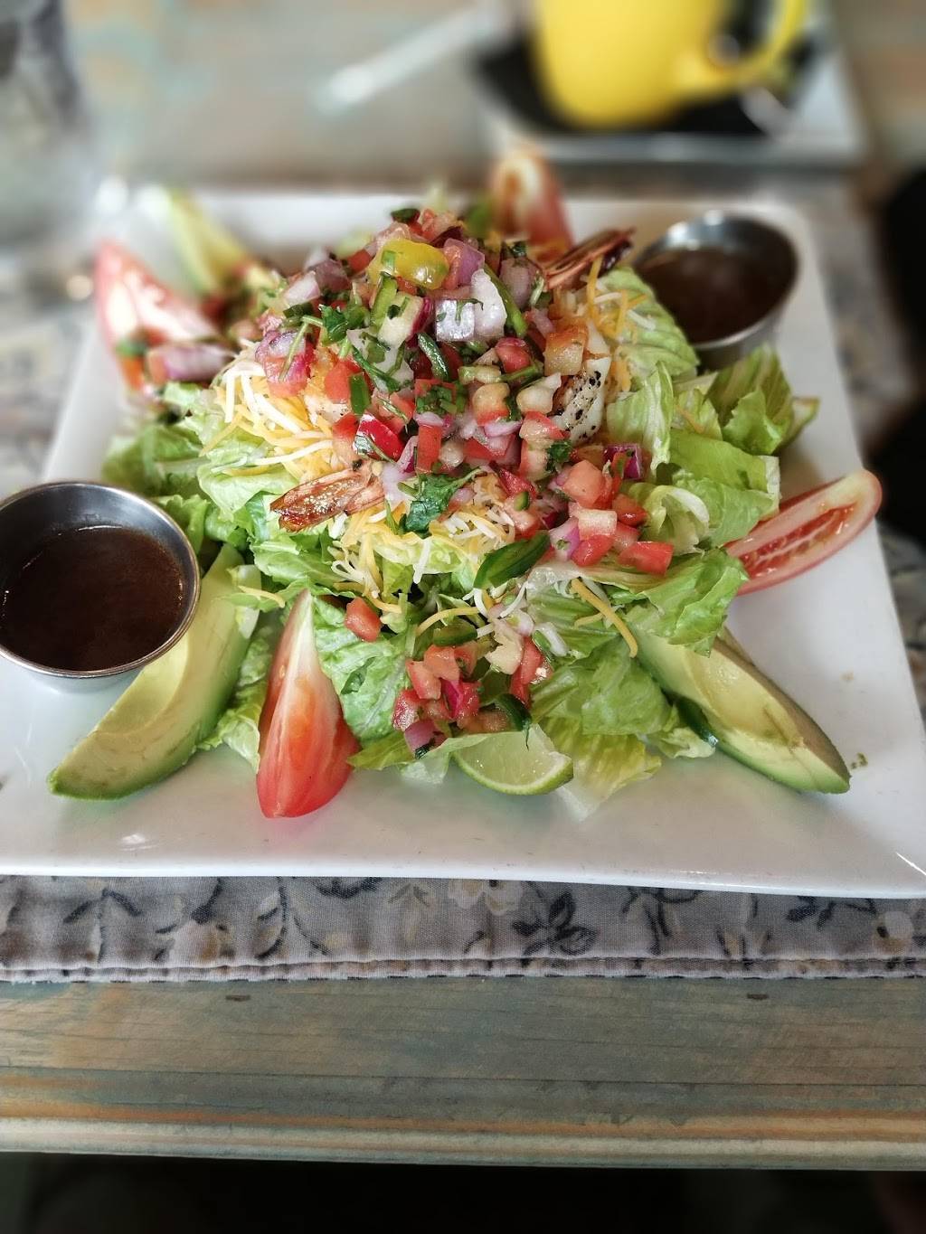 The Silver Spoon | restaurant | 529 SW C Ave, Lawton, OK 73501, USA | 5803576800 OR +1 580-357-6800