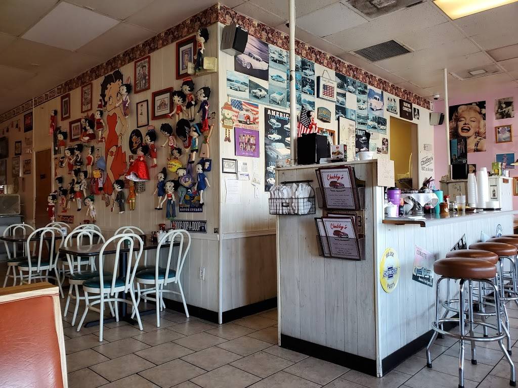 Chubbys Family Restaurant | restaurant | 10376 E Colonial Dr #124, Orlando, FL 32817, USA | 4073806006 OR +1 407-380-6006