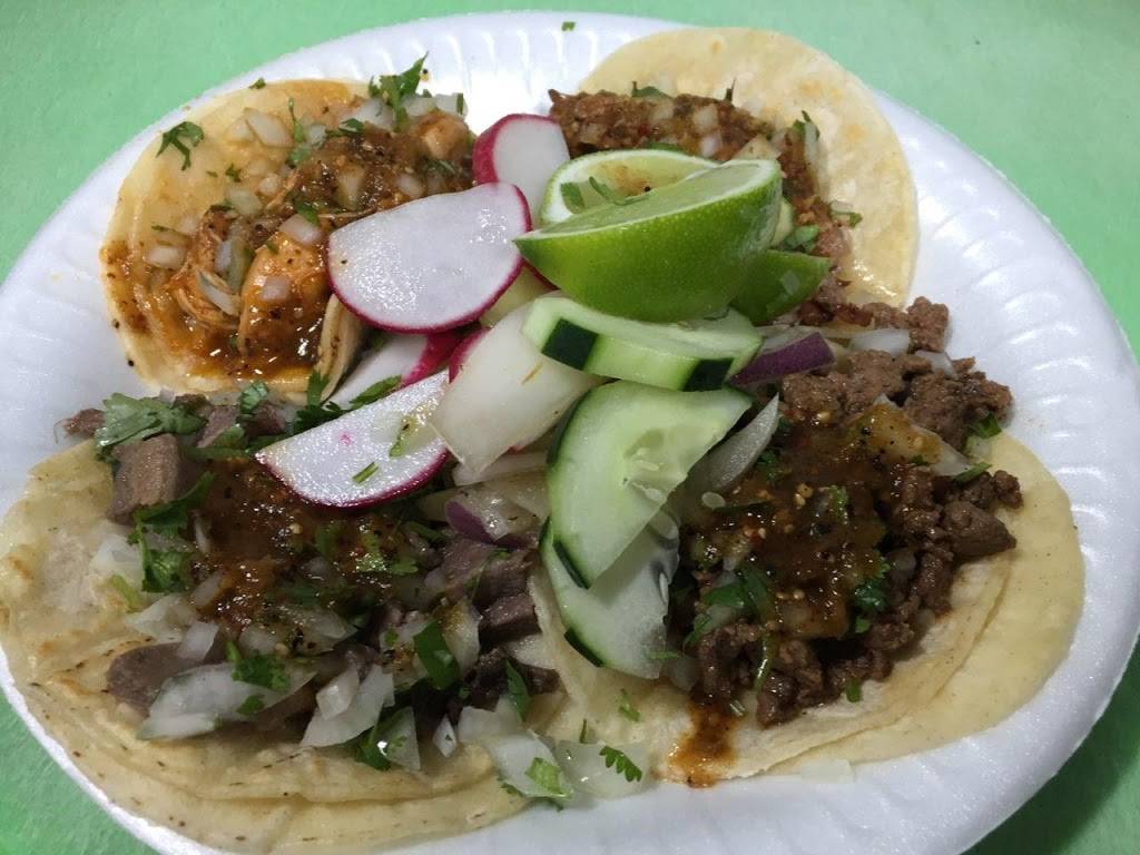 Alexander Taco Truck | restaurant | Sherman Way & Corbin Ave, Los Angeles, CA 91306, Sherman Way, Winnetka, CA 91306, USA | 8189383973 OR +1 818-938-3973
