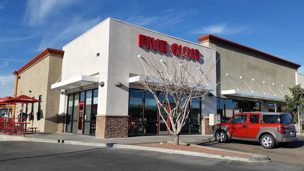 Five Guys | meal takeaway | 9484 E 22nd St #110, Tucson, AZ 85710, USA | 5207513832 OR +1 520-751-3832