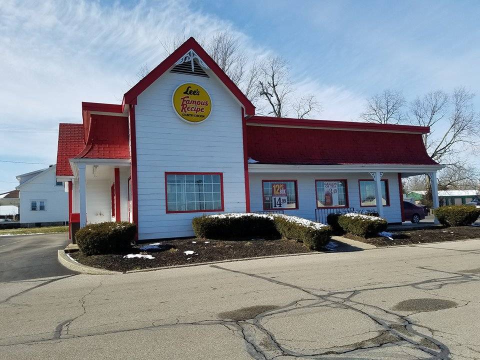 Lees Famous Recipe Chicken | restaurant | 2410 National Rd W, Richmond, IN 47374, USA | 7659662043 OR +1 765-966-2043